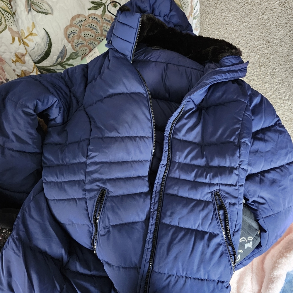 Navy blue with black faux fur lining coat size 8/10 medium
